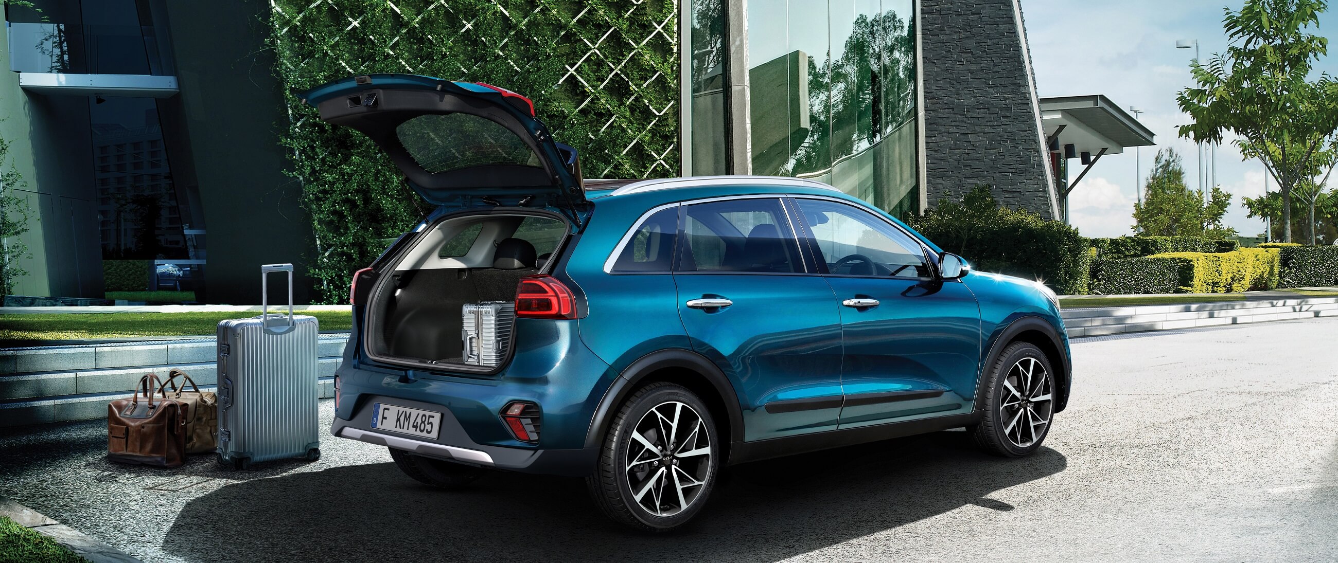 Featuring Niro Hybrid
